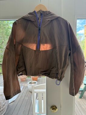 Lululemon athletica Tan Grid Hooded Pullover